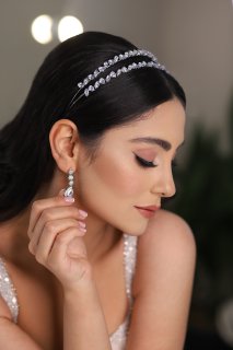 میترا حجتی میکاپ شنیون تخصصی عروس و همراهی در مشهد احمد آباد